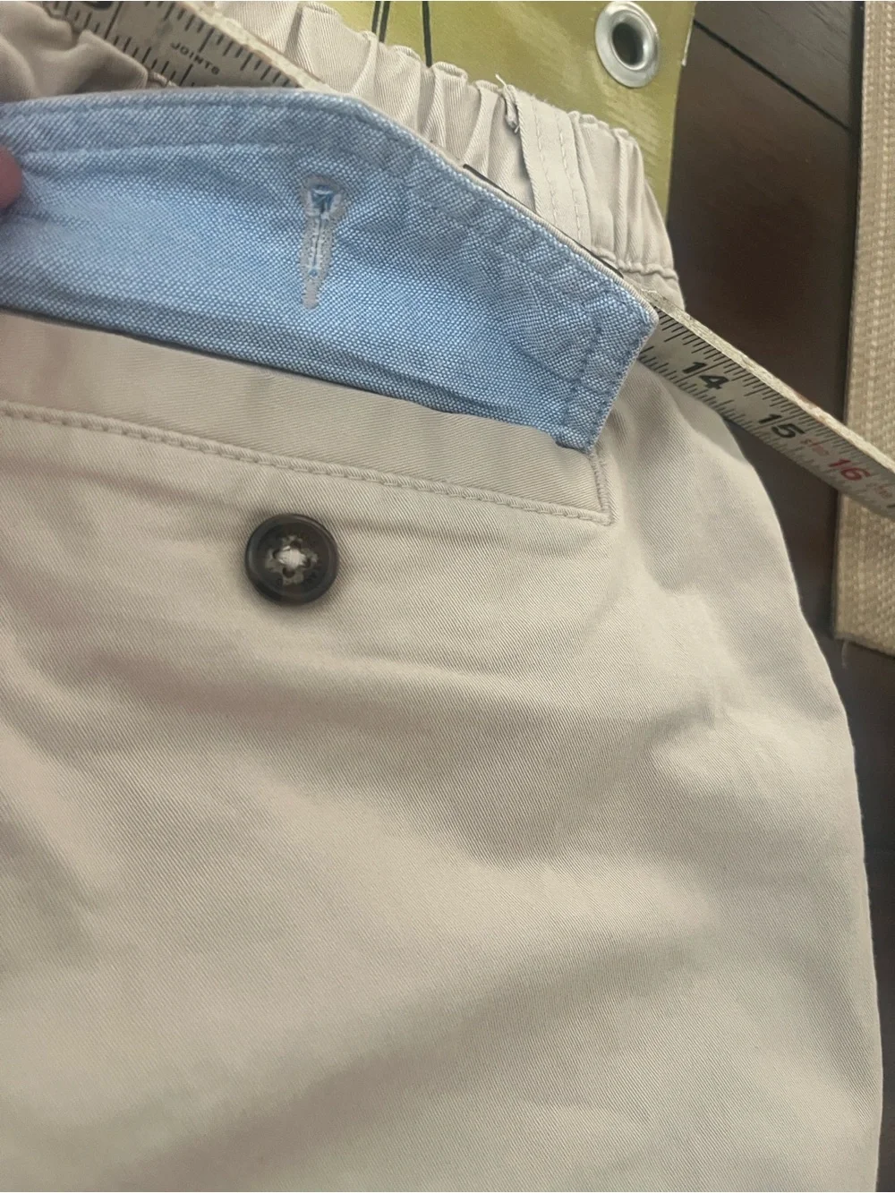 Lot  3  Chubbies mens 5.5 Rolled-Hem Shorts in Light Beige medium